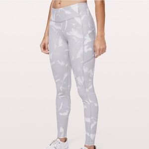 Lululemon Speed Up Tight 28" - Flower Pop White Silver Lilac SZ. 8